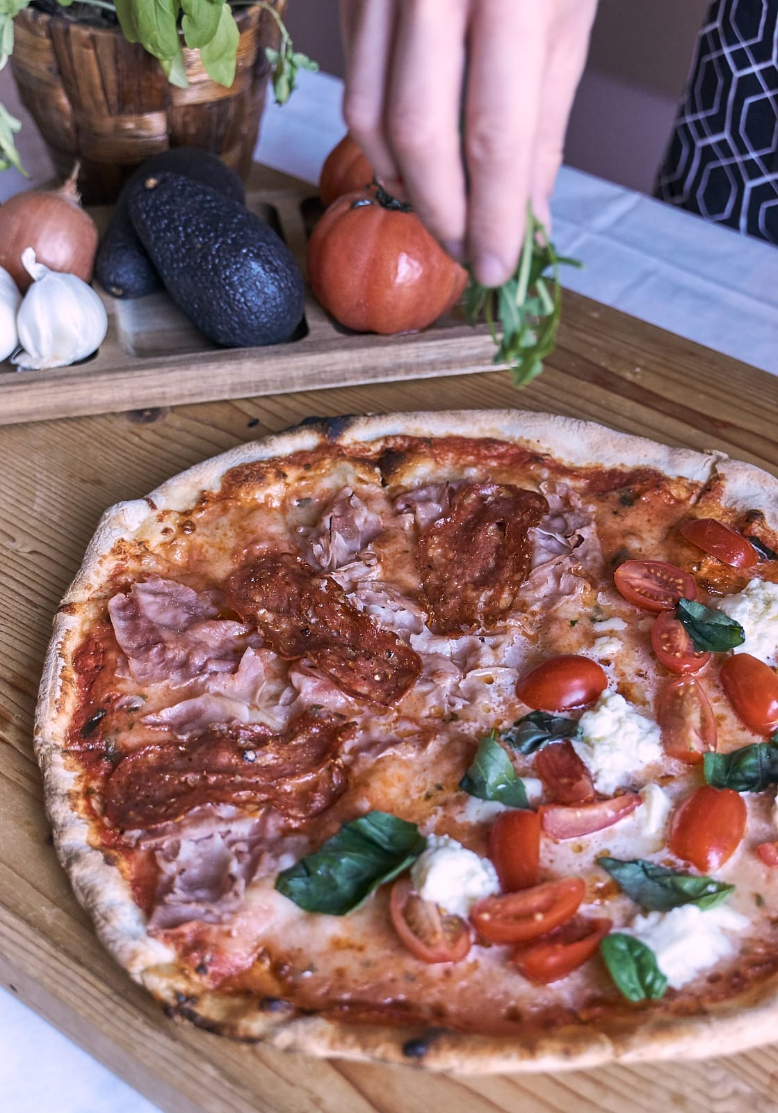 Közeli kép pizzáról